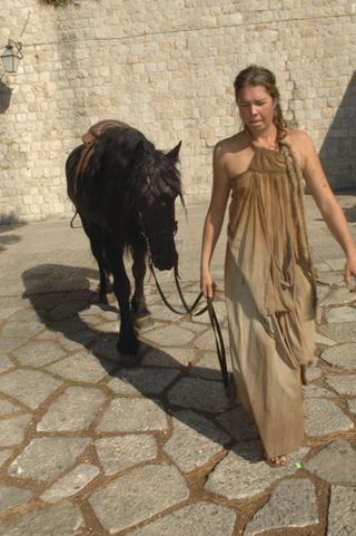 Illustration for article titled First Set Photos from Game of Thrones Season 2!